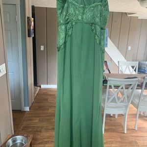 NWT Bridesmaid Dress - Moss. - 10